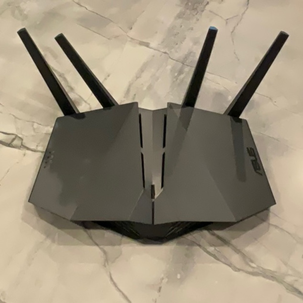 ASUS - RT-AX82U AX5400 Dual-Band WiFi 6 Router